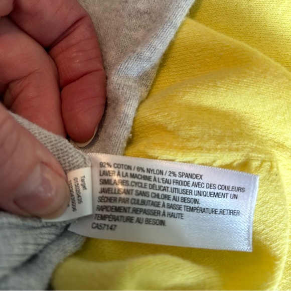 Lovely little yellow and grey button up sweater for spring time.  Size XXL - Picture 12 of 13